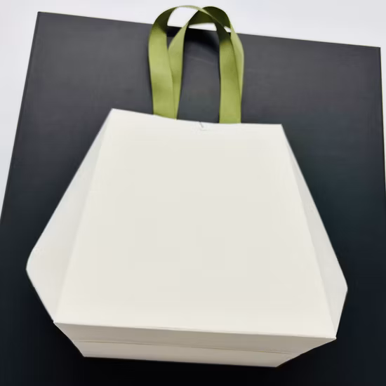 Amostra grátis da FDA / UE sob medida 100% reciclada, barata, papel Kraft, presente para restaurante, sacola de transporte para compras